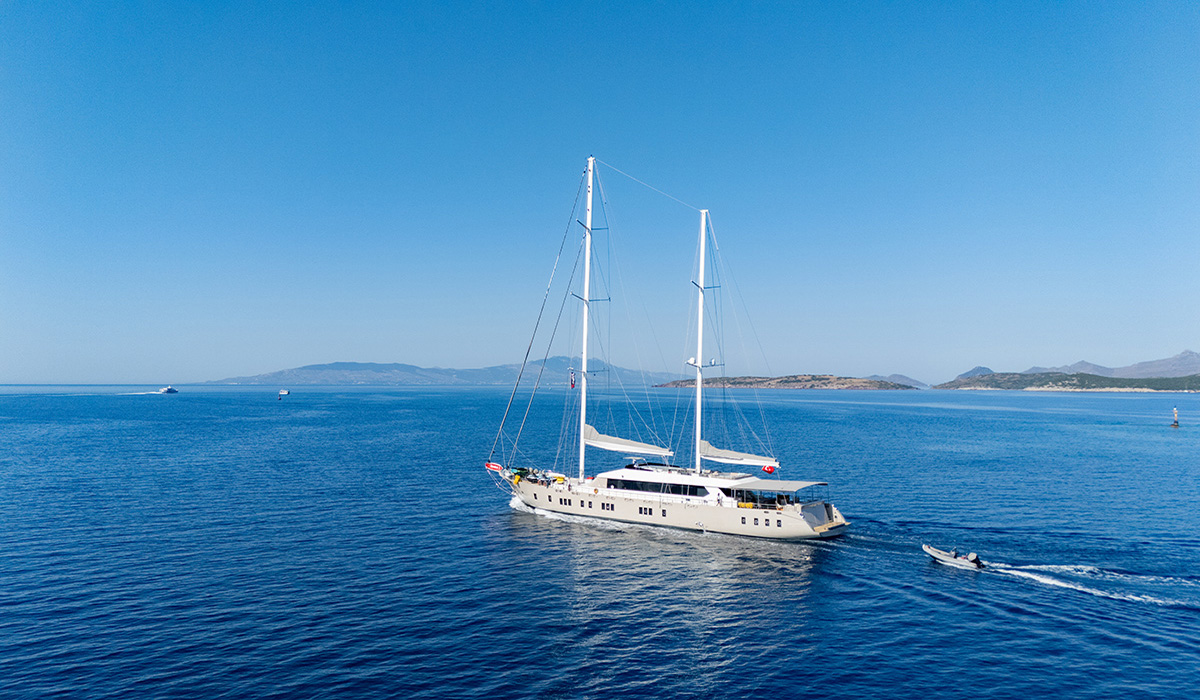 Main Photo of De Love